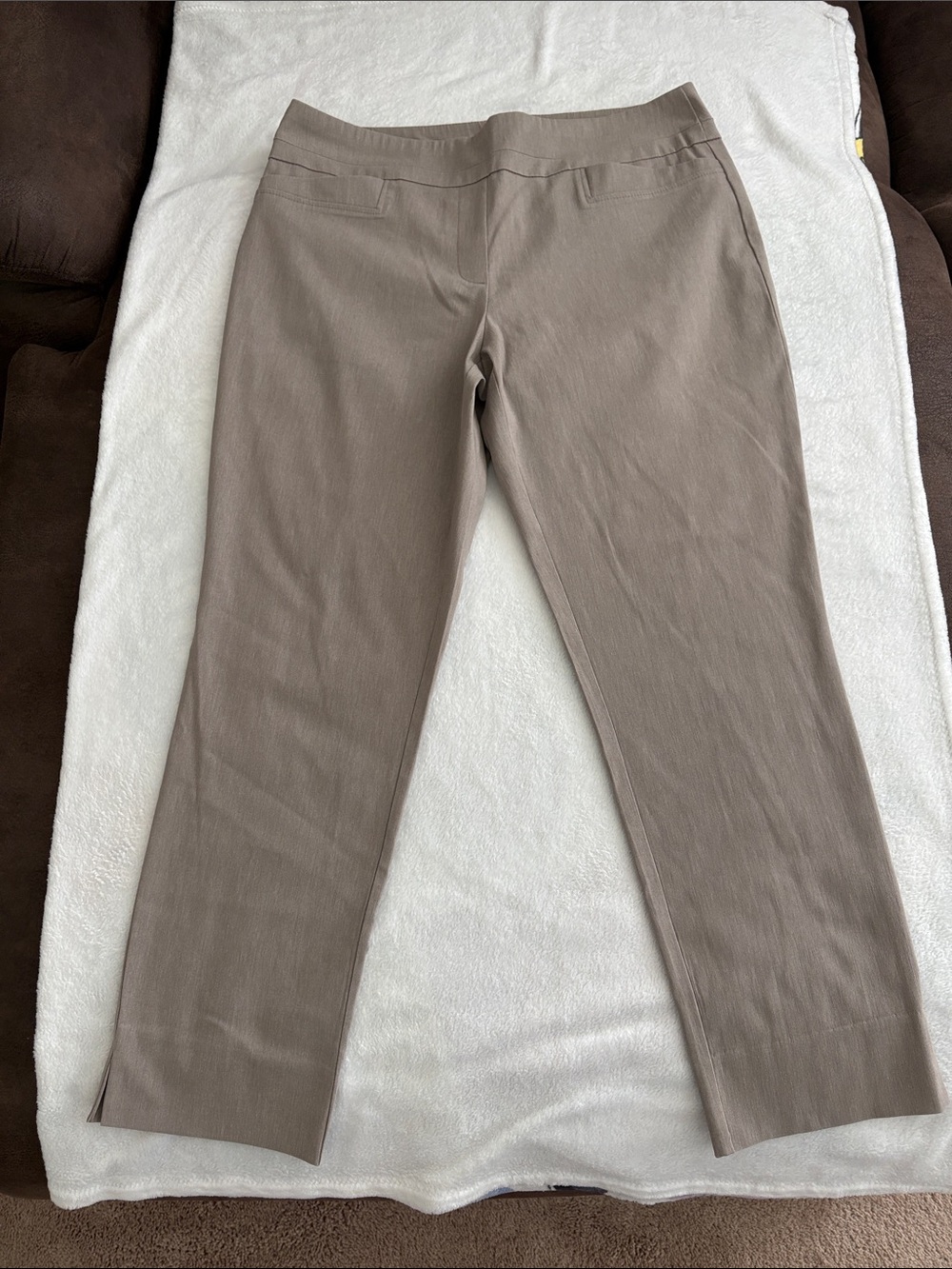 Renuar Taupe Straight-Leg Trousers